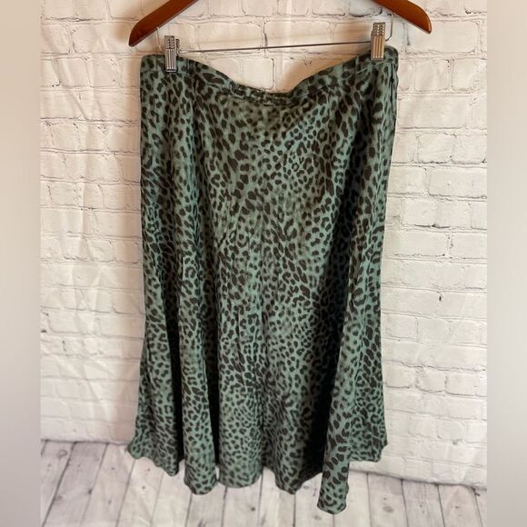 J.Jill Printed A-Line Midi Skirt in storm cloud Large Majestic Leopard - Picture 6 of 8